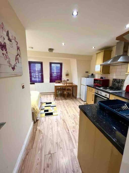 Cosy One Bedroom Flat In Central Londres Exterior foto