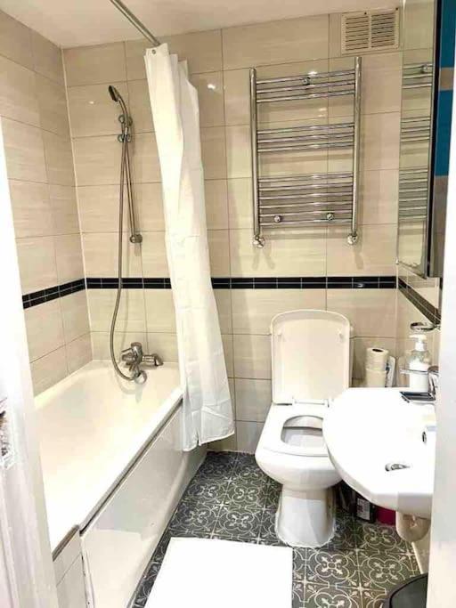 Cosy One Bedroom Flat In Central Londres Exterior foto